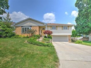 672 W Karen Dr, Decatur, IL 62526