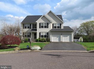 1272 Whitespire Cir, Pottstown, PA 19464