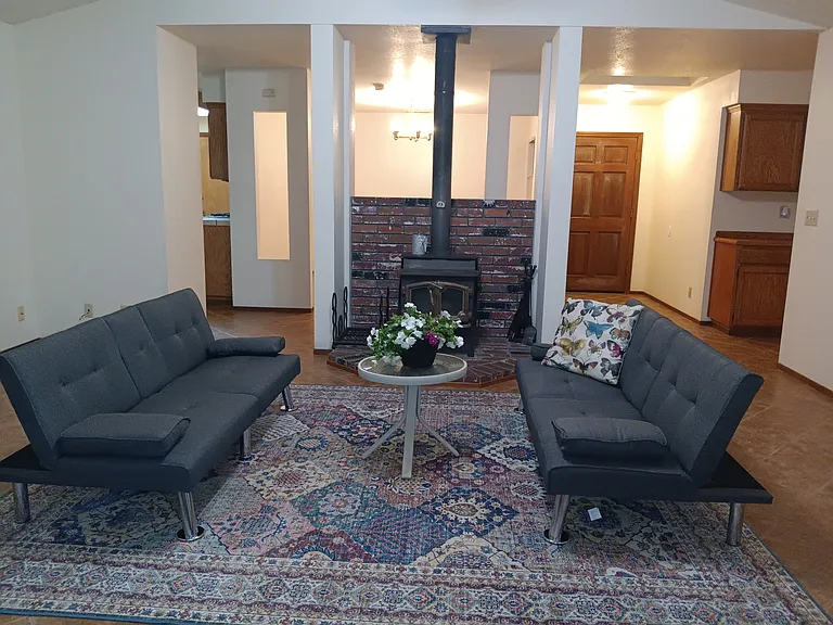 11 Glenoak Ct — Photo 2