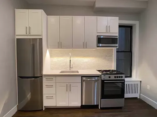 Rented by Tourma Realty LLC | media 12