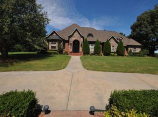 1856 Nix Trl, Harrison, AR 72601