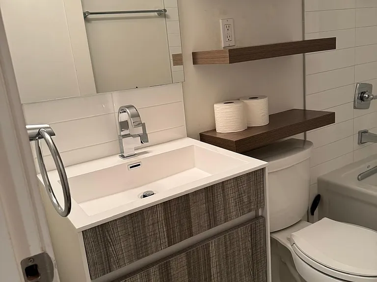 Full Size Bathroom with Built-In Shelves, Large Mirror/Medicine Cabinet