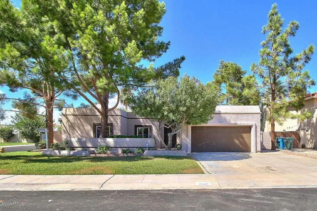 4 bed, 2276 sqft, $3,050 — Photo 1