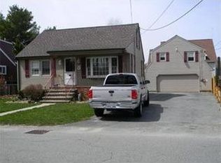 63 Franklin Rd, Somerset, MA 02726