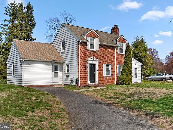 3rd image of 8 Georgetown Rd