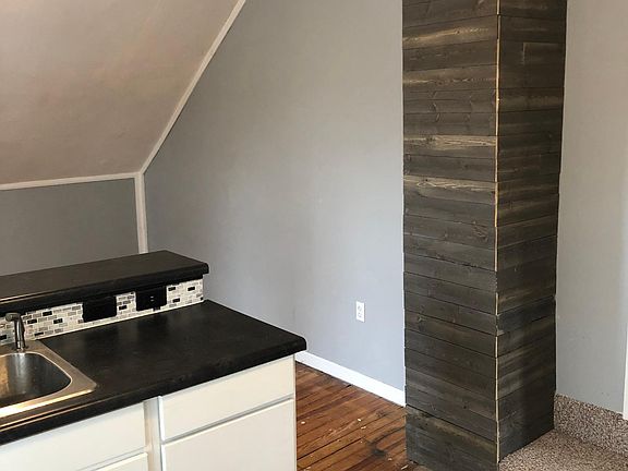 3rd image of 853 Fountain St NE APT 3