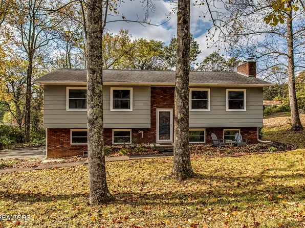 1517 Arrow Wood Rd, Knoxville, TN 37919