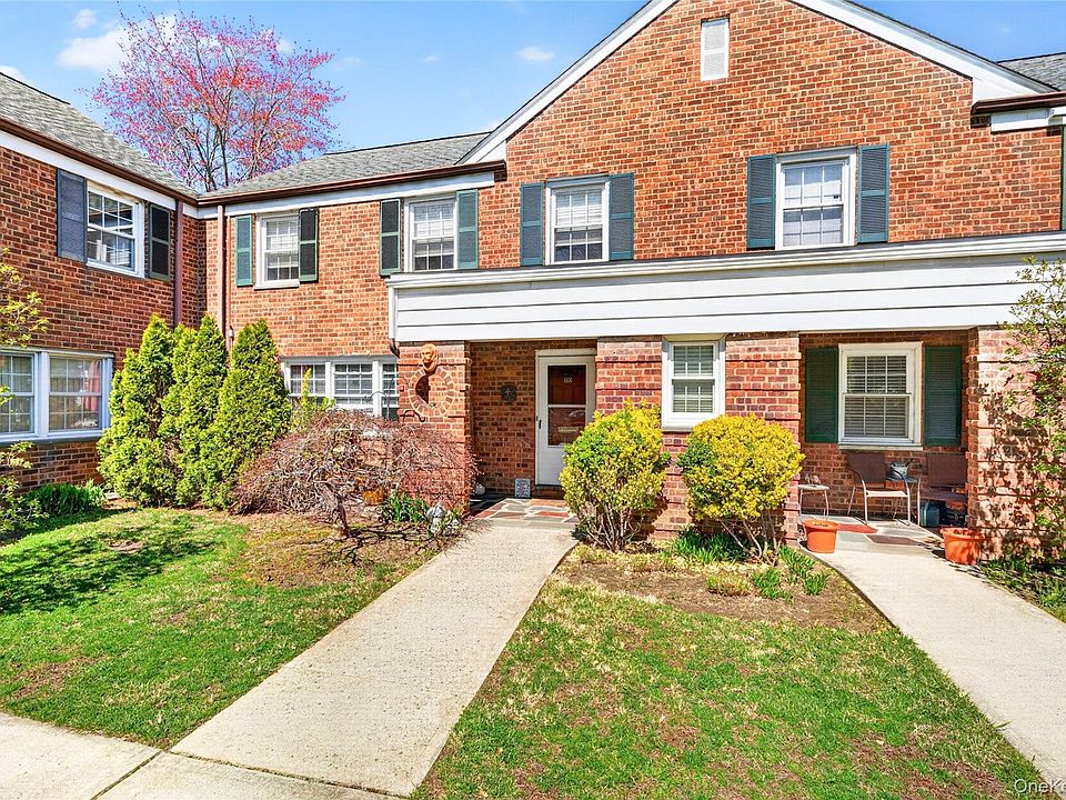 1st image of 115 Robins Road #115