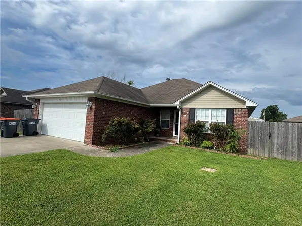 904 S Pittsburg Ave, Russellville, AR 72802