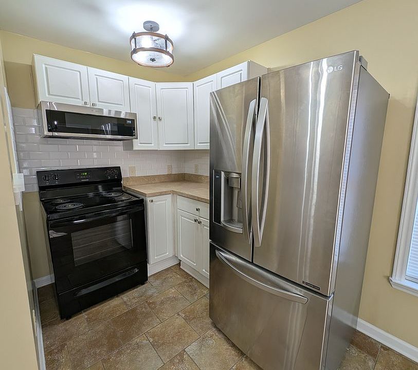 328 Honeywood Ave, Charlotte, NC 28216 | Zillow