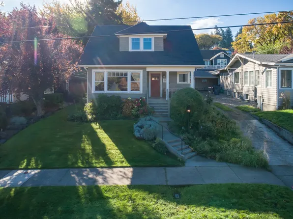 915 Columbia St, Hood River, OR 97031