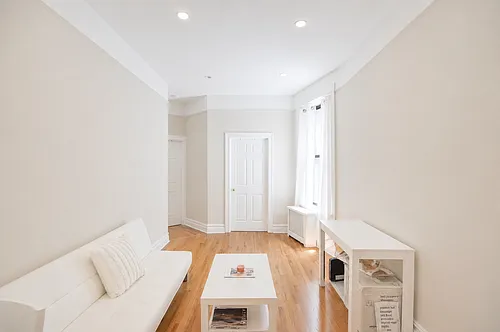521 W 122nd St #3 Photo 1