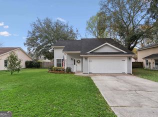 106 Cherry Tree Ct, Kingsland, GA 31548