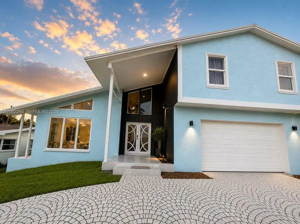 107 Causeway Blvd, Belleair Beach, FL 33786