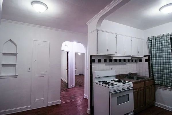 Rented by Horowitz Real Estate | media 22