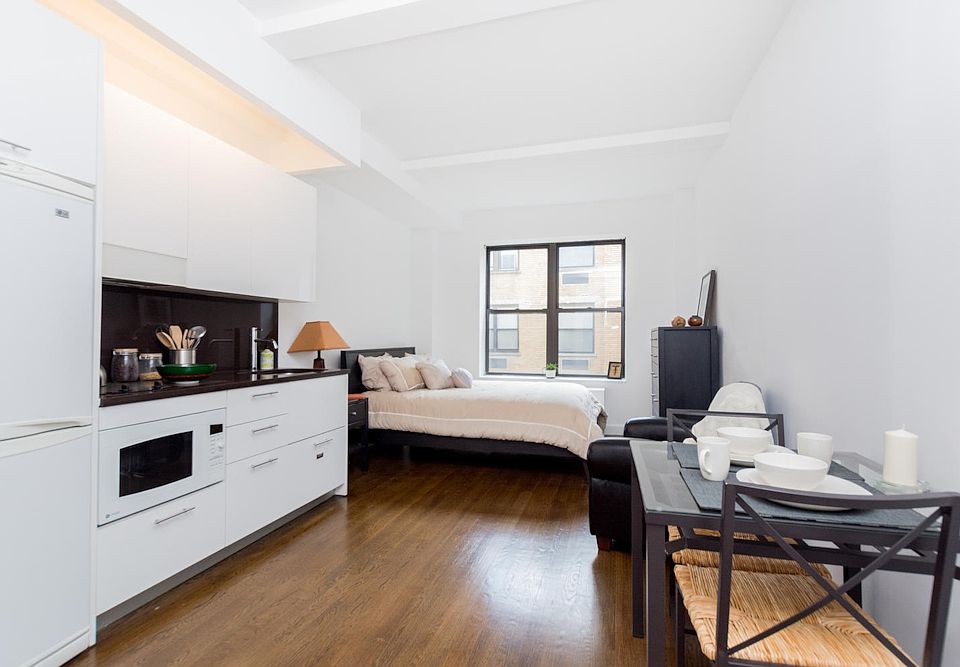 1st image of 212 W 91st St APT 308