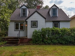 2509 S Taylor Rd, Cleveland Heights, OH 44118