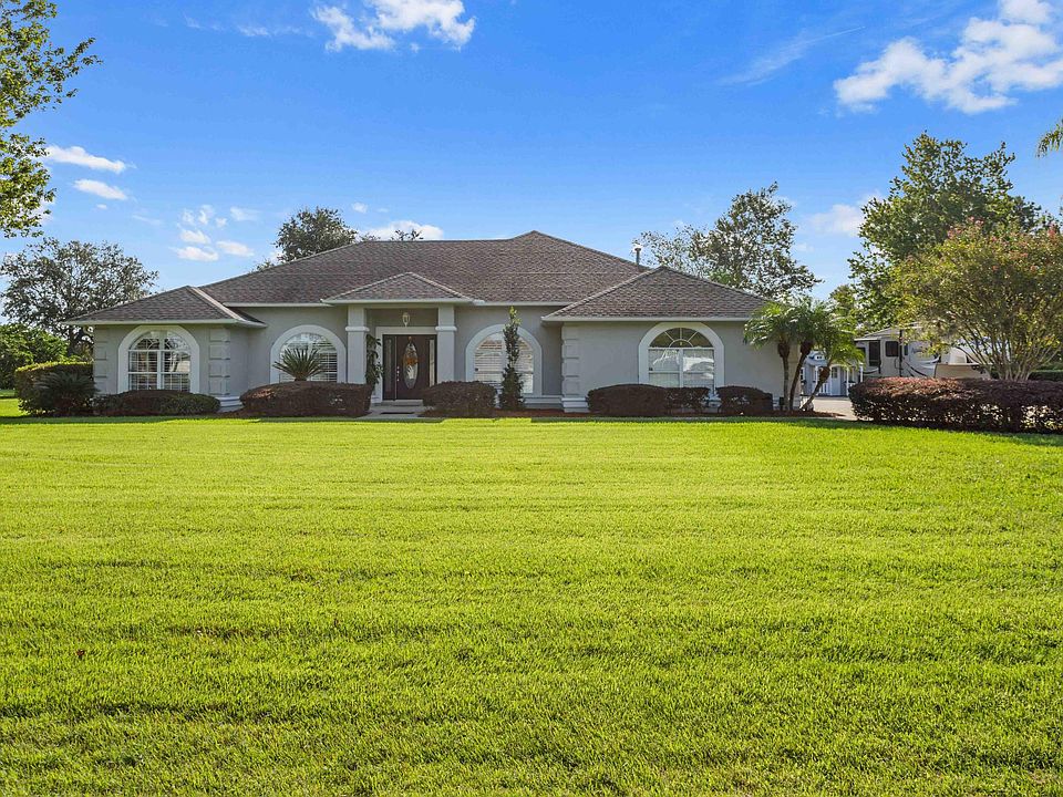 1st image of 215 Crystal Cove Dr