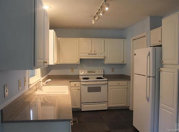 5th image of 5315 Winding Oak Dr