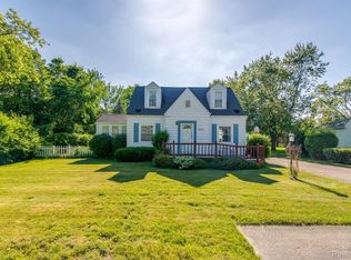 3609 N Center Rd, Flint, MI 48506