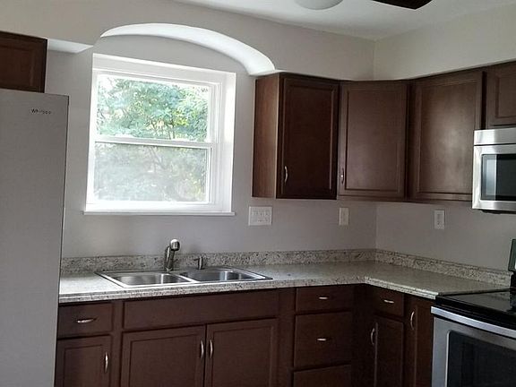 2nd image of 7206 Parkdale Ave