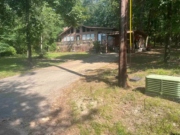 200 Cypress Cv, Holly Lake Ranch, TX 75765