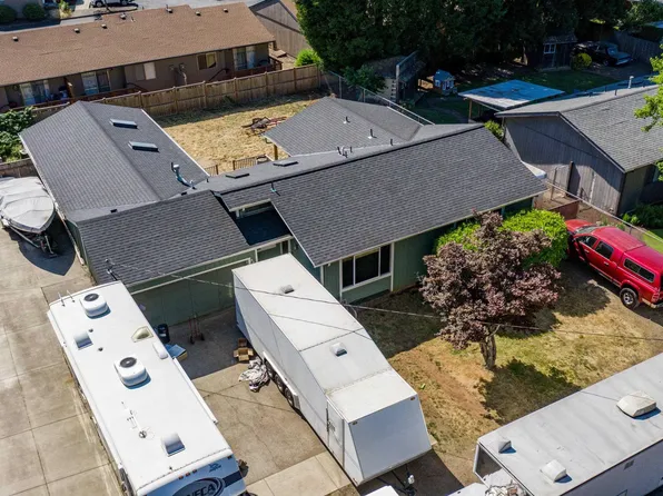 4051 Roselle Way SE, Salem, OR 97302