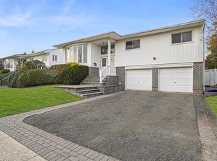 3435 Courtney Pl, Baldwin, NY 11510