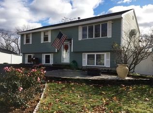 9 Mulcahy Ln, Billerica, MA 01821