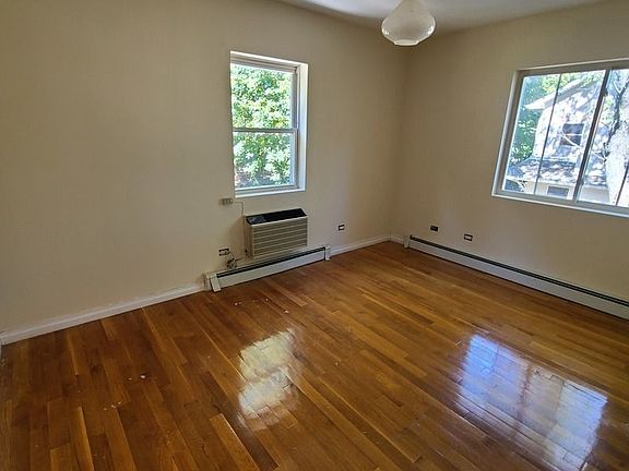 5th image of 5635 Sylvan Ave #1