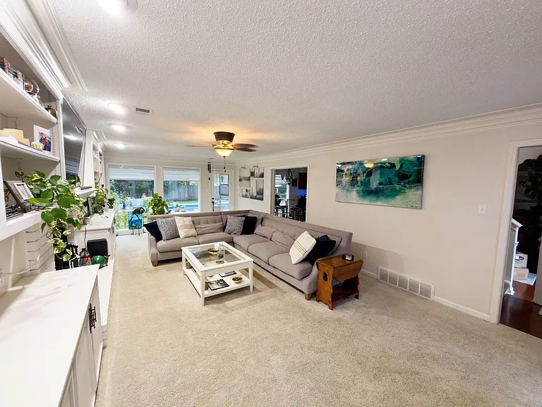 743 Grovewood Dr — Photo 15