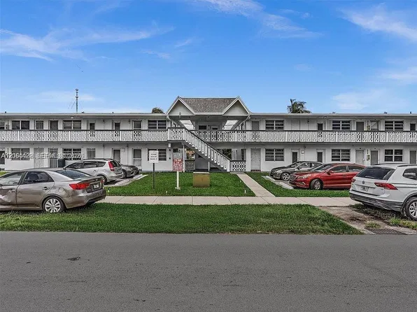 15 NW 204th St APT 21, Miami Gardens, FL 33169
