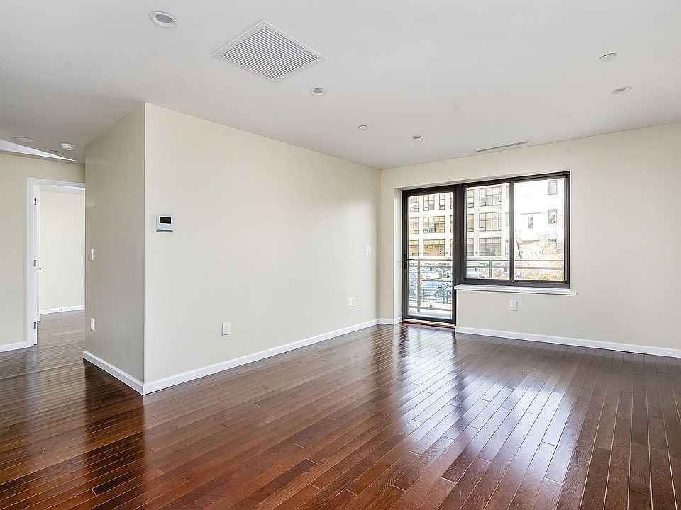 1st image of 3119 37th Ave #3B