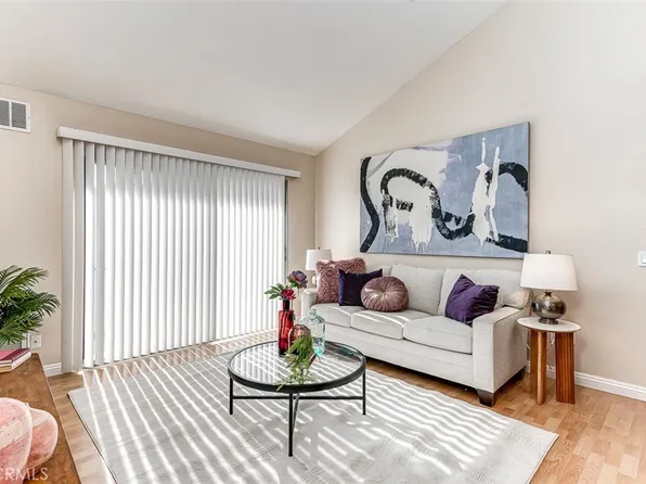 15237 Santa Gertrudes Ave #U206, La Mirada, CA 90638