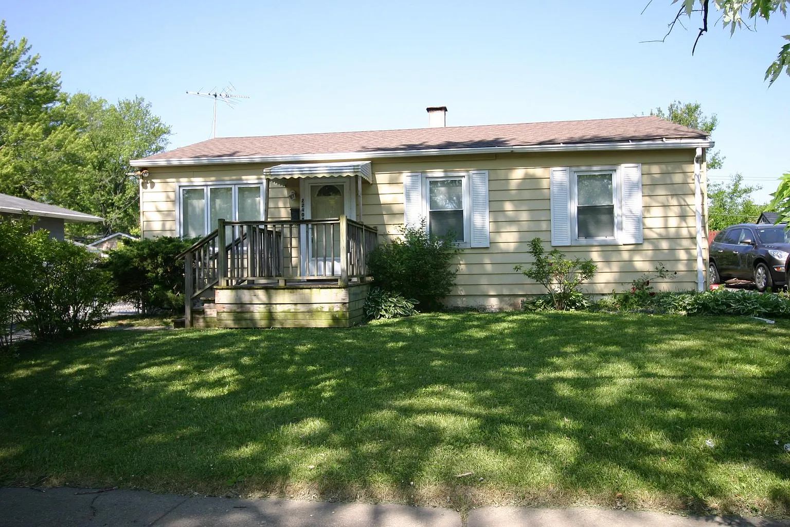 22408 Chappel Ave photo 1