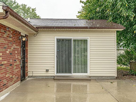 5th image of 9602 Shoshone Way