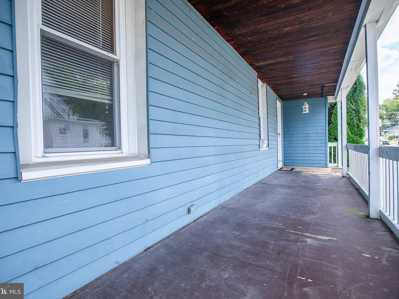 4 bed, 1.0 bath, 2371 sqft, $2,600 — Photo 4