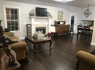 510 Old Forge Dr, Bentonville, AR 72712