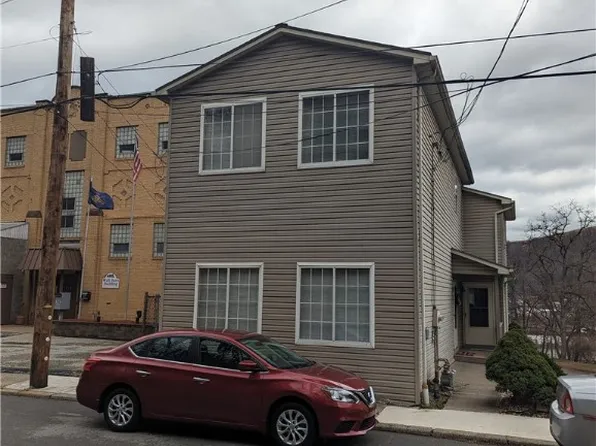 415 Wall Ave, Wall, PA 15148
