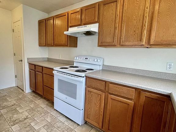 5th image of 1098 Longbow Ln APT G