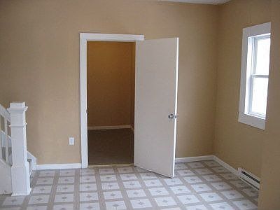 2nd image of 2712 Koehne St