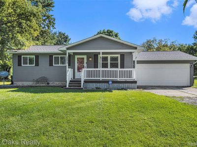 2073 Howe Rd, Burton, MI, 48519