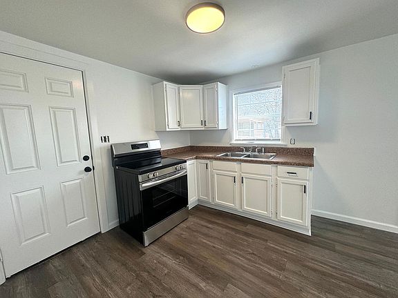 2nd image of 230 N Burnett St