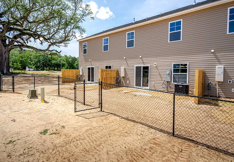 2960 Old Field Rd — Photo 25