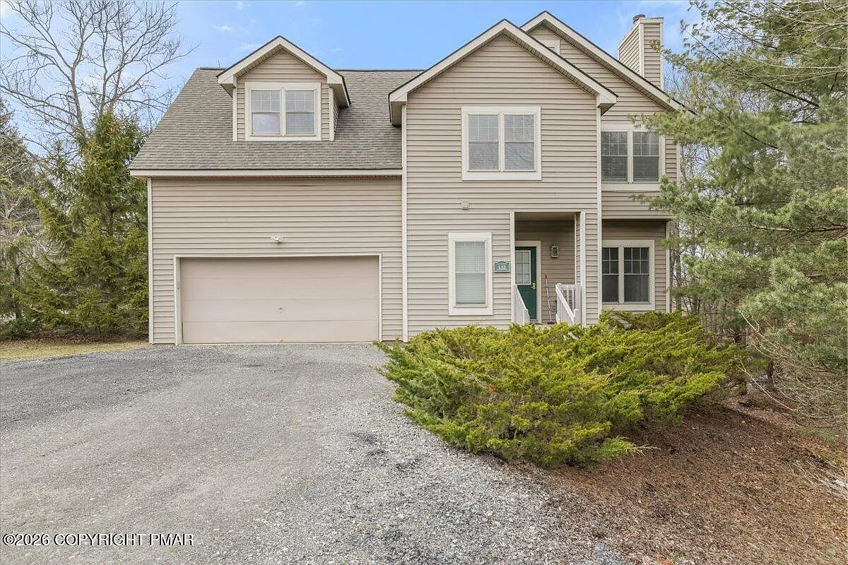 132 Laurel Ct photo 1
