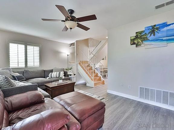 3rd image of 9423 Carlton Oaks Dr Unit A