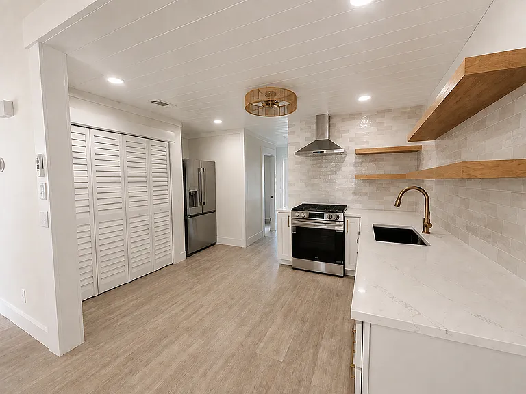7213 Sunset Ave — Photo 11