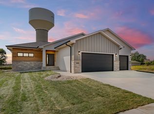 1333 Plainside Ave, Harrisburg, SD 57032