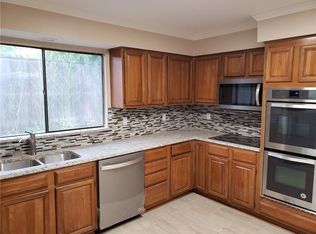 8402 Oak Strm, Dallas, TX 75243