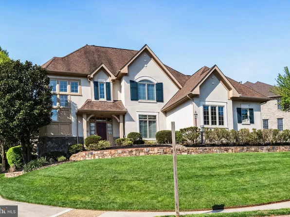 1546 Wellingham Ct, Vienna, VA 22182